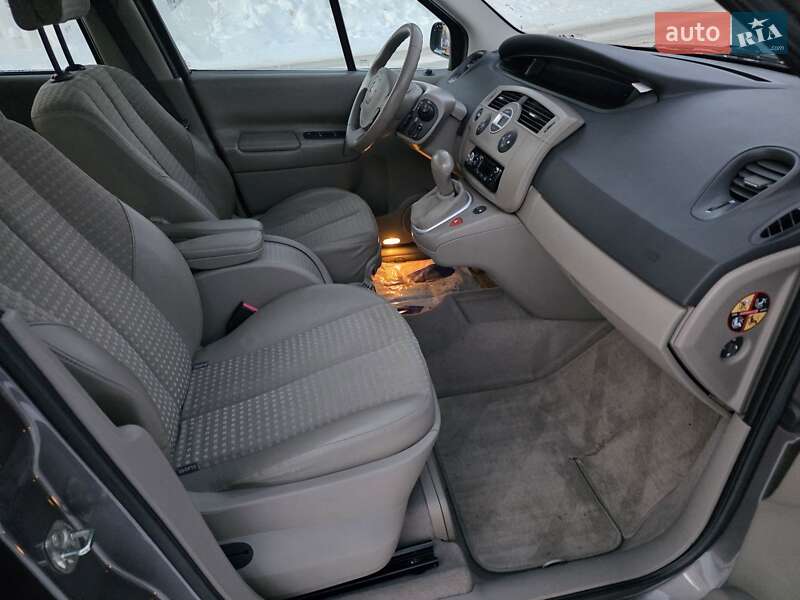 Минивэн Renault Scenic 2004 в Луцке