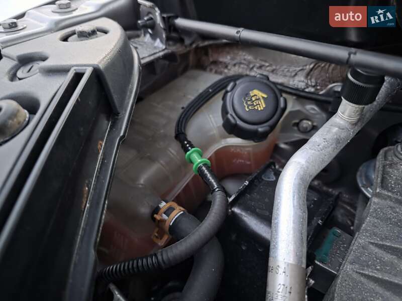 Минивэн Renault Scenic 2004 в Луцке