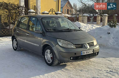 Минивэн Renault Scenic 2004 в Вараше