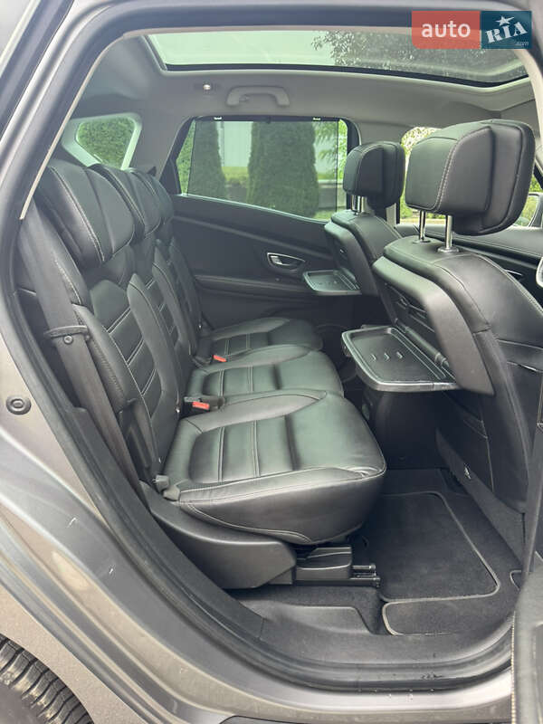 Минивэн Renault Scenic 2016 в Хмельницком