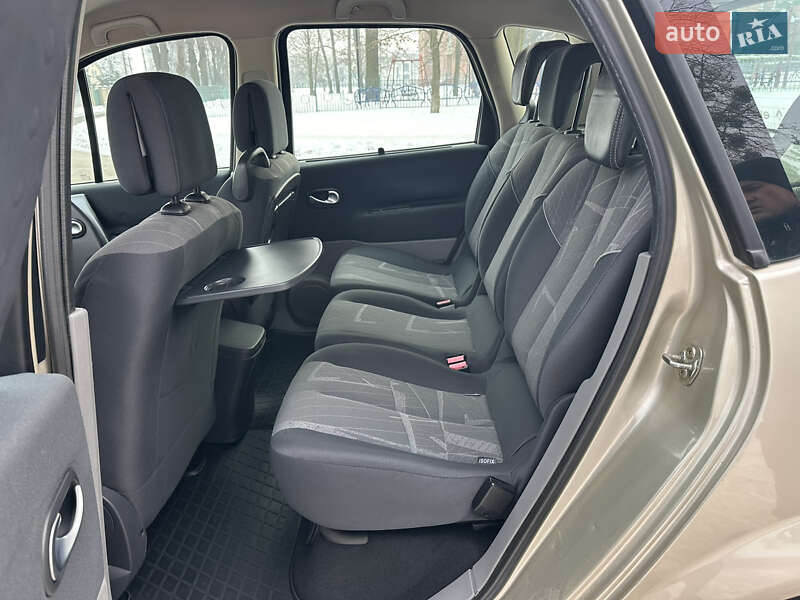 Минивэн Renault Scenic 2006 в Виннице