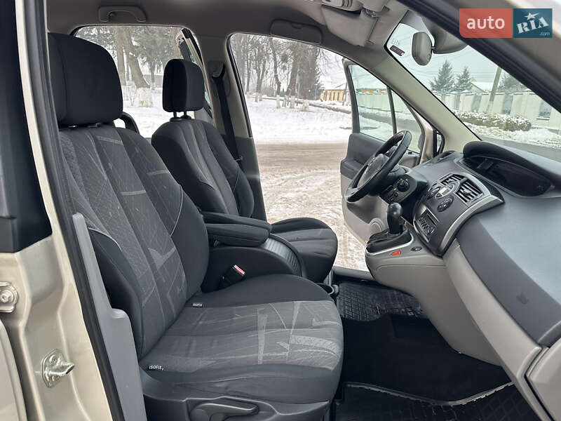 Минивэн Renault Scenic 2006 в Виннице