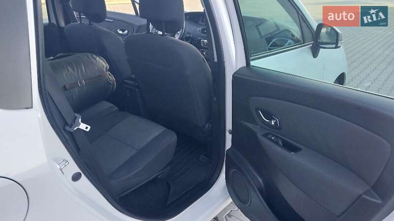Минивэн Renault Scenic 2013 в Луцке