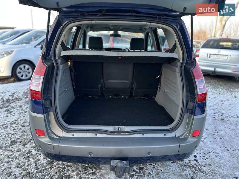 Минивэн Renault Scenic 2004 в Смеле