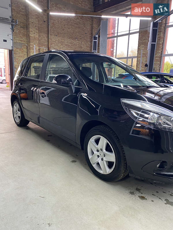 Минивэн Renault Scenic 2012 в Луцке