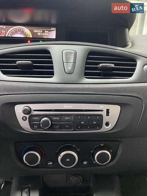 Минивэн Renault Scenic 2012 в Луцке