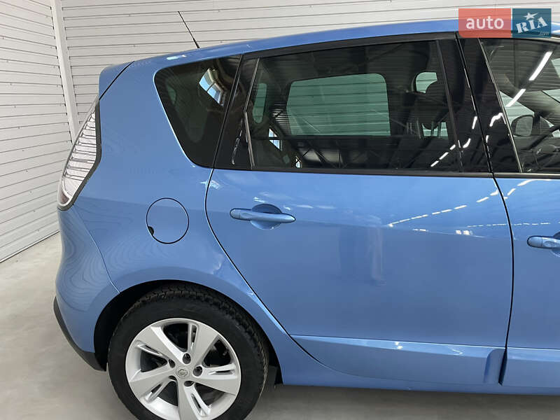 Минивэн Renault Scenic 2013 в Стрые