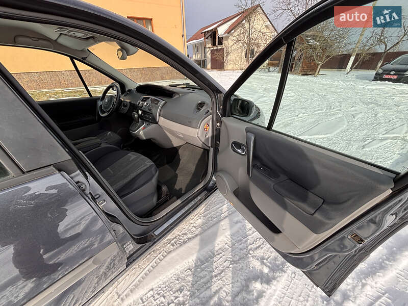 Минивэн Renault Scenic 2005 в Надворной
