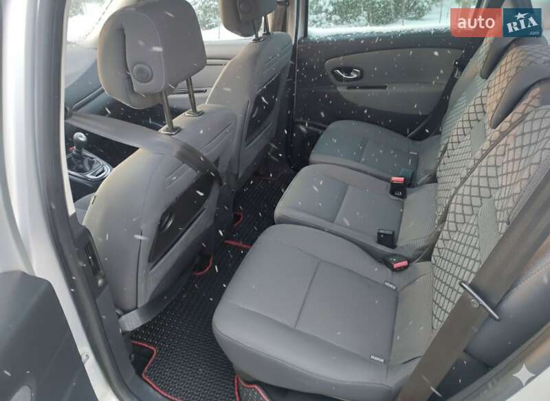 Минивэн Renault Scenic 2011 в Хмельницком