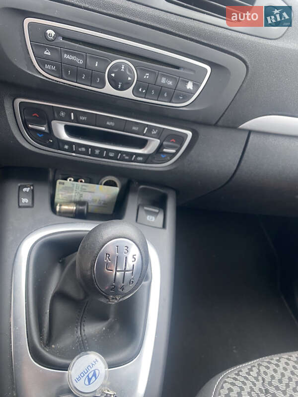 Минивэн Renault Scenic 2011 в Ровно фото 8 Минивэн Renault Scenic 2011 в Ровно