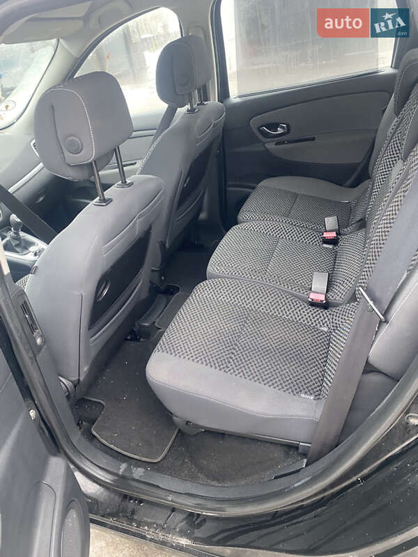 Минивэн Renault Scenic 2011 в Ровно фото 16 Минивэн Renault Scenic 2011 в Ровно