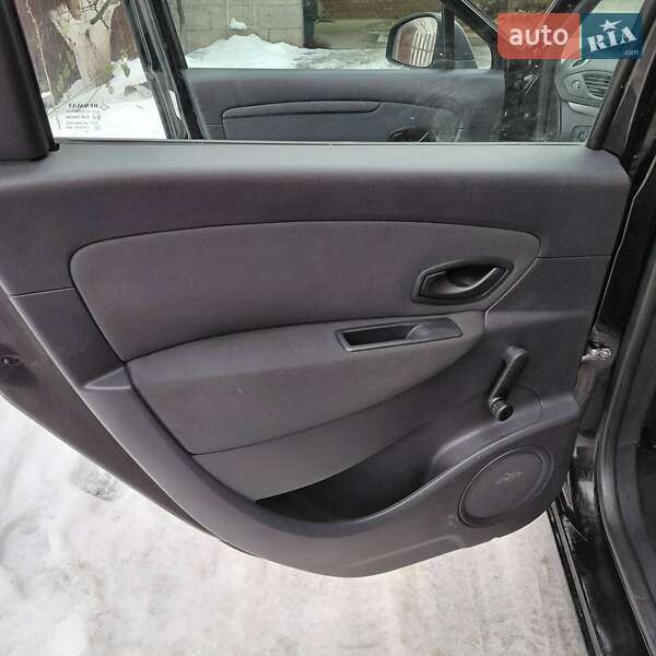 Минивэн Renault Scenic 2010 в Луцке фото 42 Минивэн Renault Scenic 2010 в Луцке