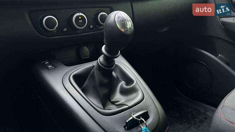 Минивэн Renault Scenic 2017 в Киеве