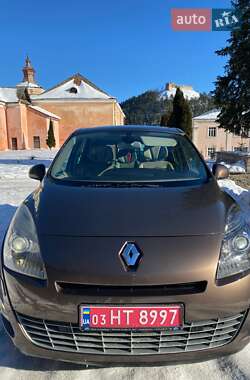 Минивэн Renault Scenic 2010 в Кременце