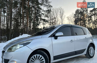 Мінівен Renault Scenic 2010 в Житомирі