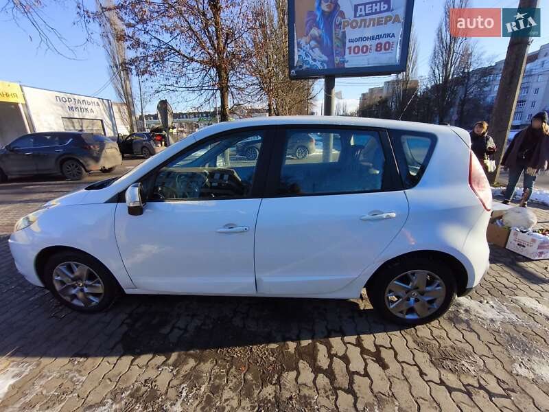 Минивэн Renault Scenic 2011 в Луцке