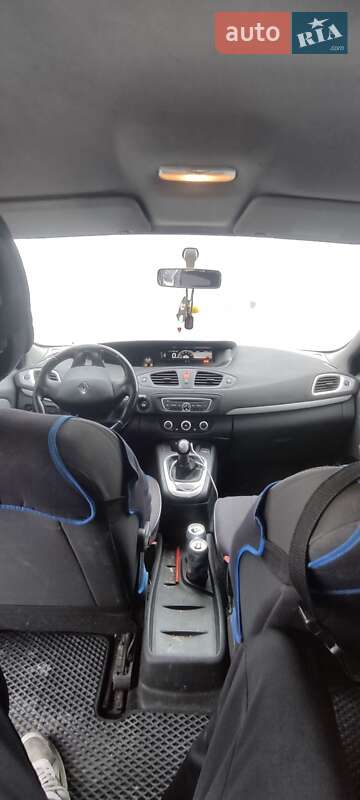 Минивэн Renault Scenic 2011 в Луцке