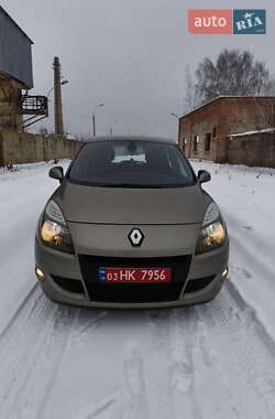 Минивэн Renault Scenic 2010 в Ровно