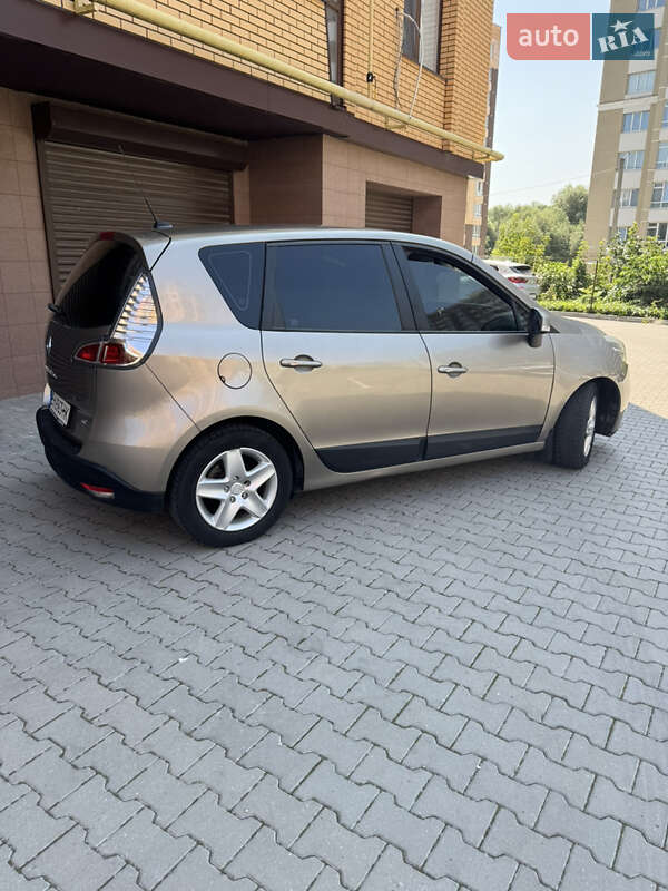 Мінівен Renault Scenic 2012 в Хмельницькому