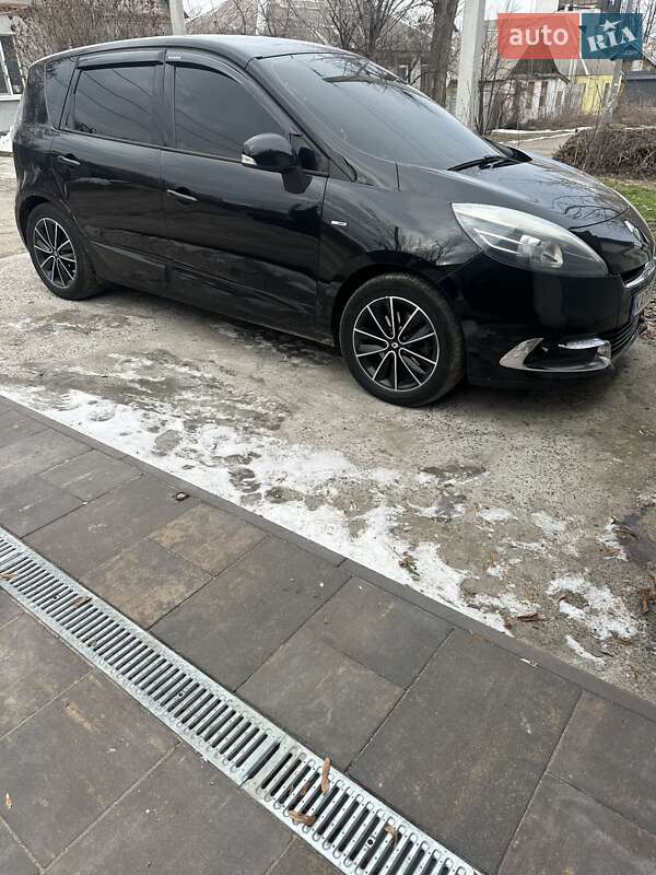 Минивэн Renault Scenic 2012 в Днепре
