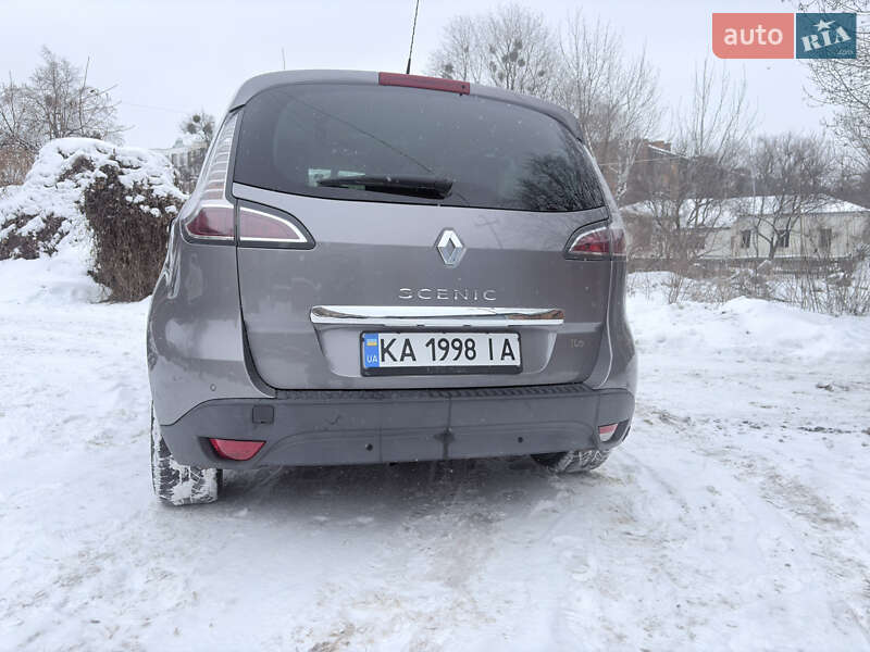Минивэн Renault Scenic 2012 в Ромнах