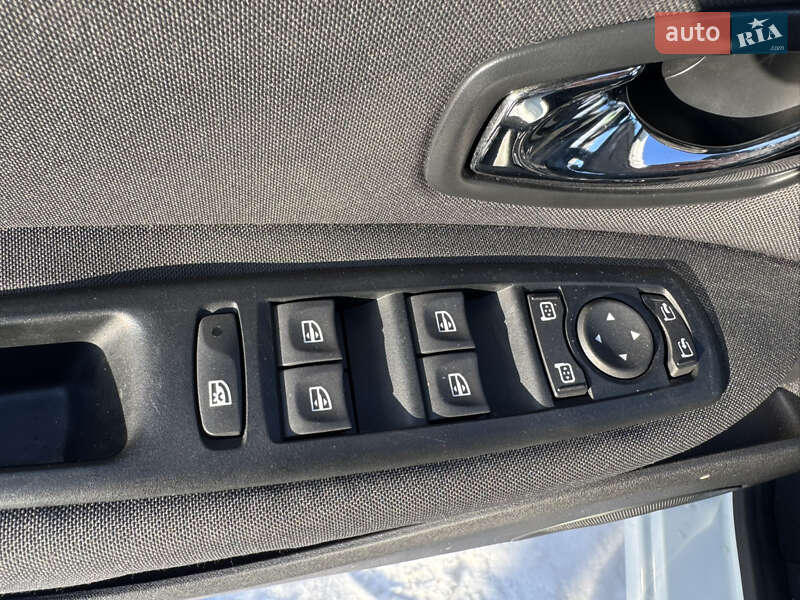 Минивэн Renault Scenic 2015 в Виннице