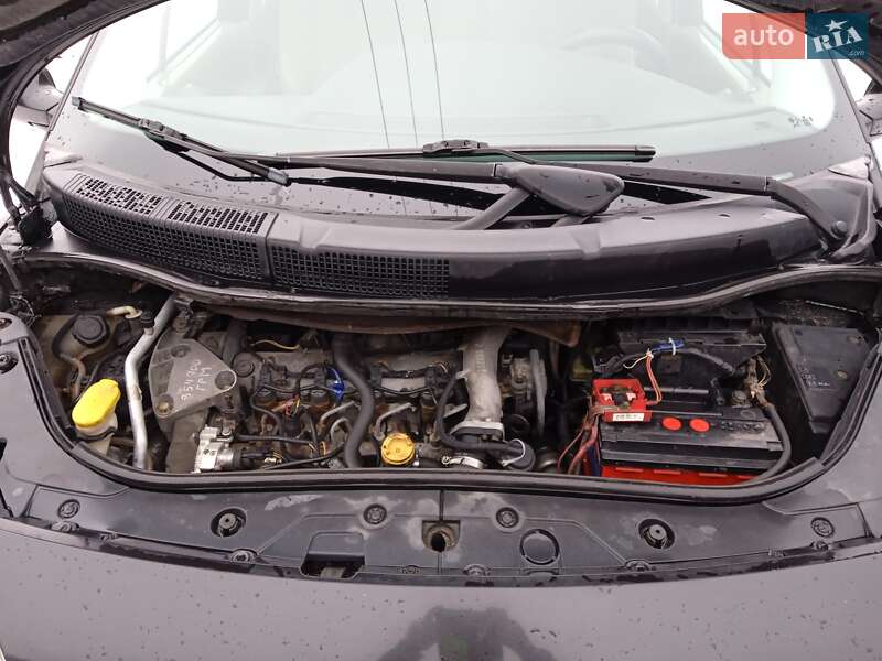 Минивэн Renault Scenic 2003 в Славуте