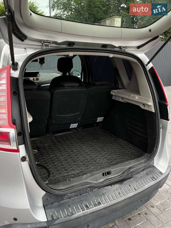 Минивэн Renault Scenic 2011 в Каменец-Подольском