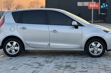 Минивэн Renault Scenic 2011 в Дубно