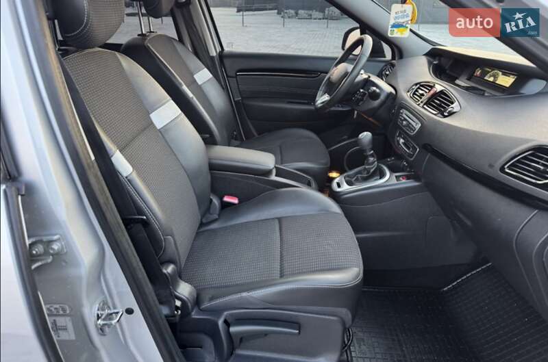 Минивэн Renault Scenic 2011 в Дубно фото 20 Минивэн Renault Scenic 2011 в Дубно