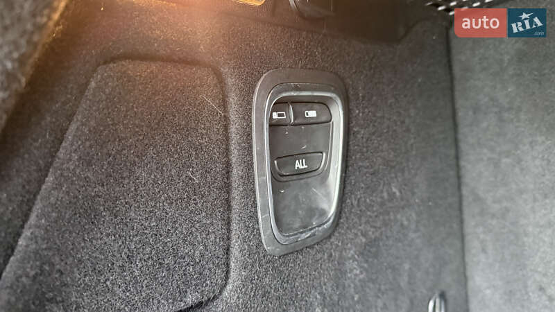 Минивэн Renault Scenic 2020 в Киеве фото 50 Минивэн Renault Scenic 2020 в Киеве