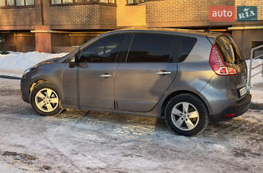 Минивэн Renault Scenic 2010 в Житомире