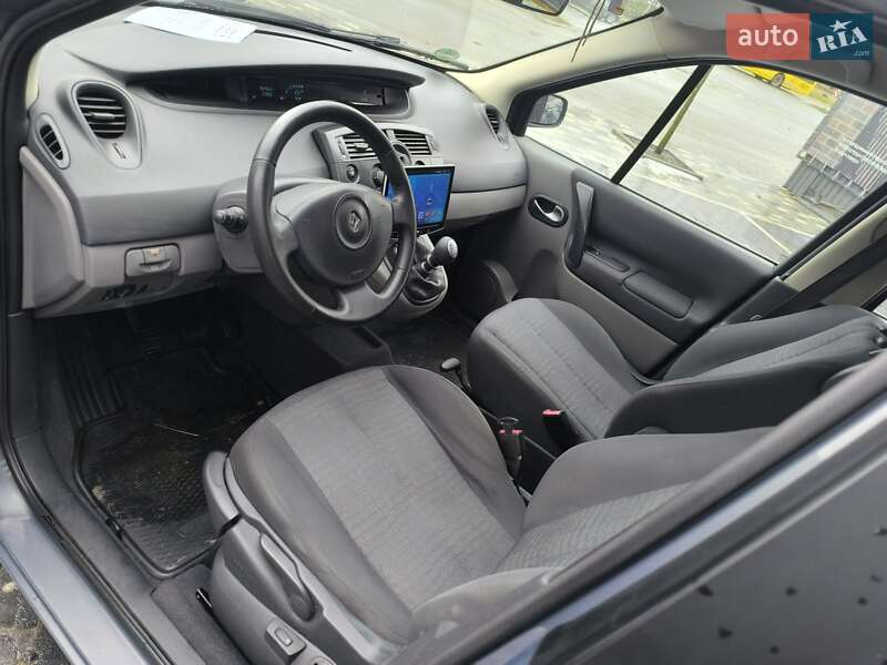 Минивэн Renault Scenic 2006 в Полтаве