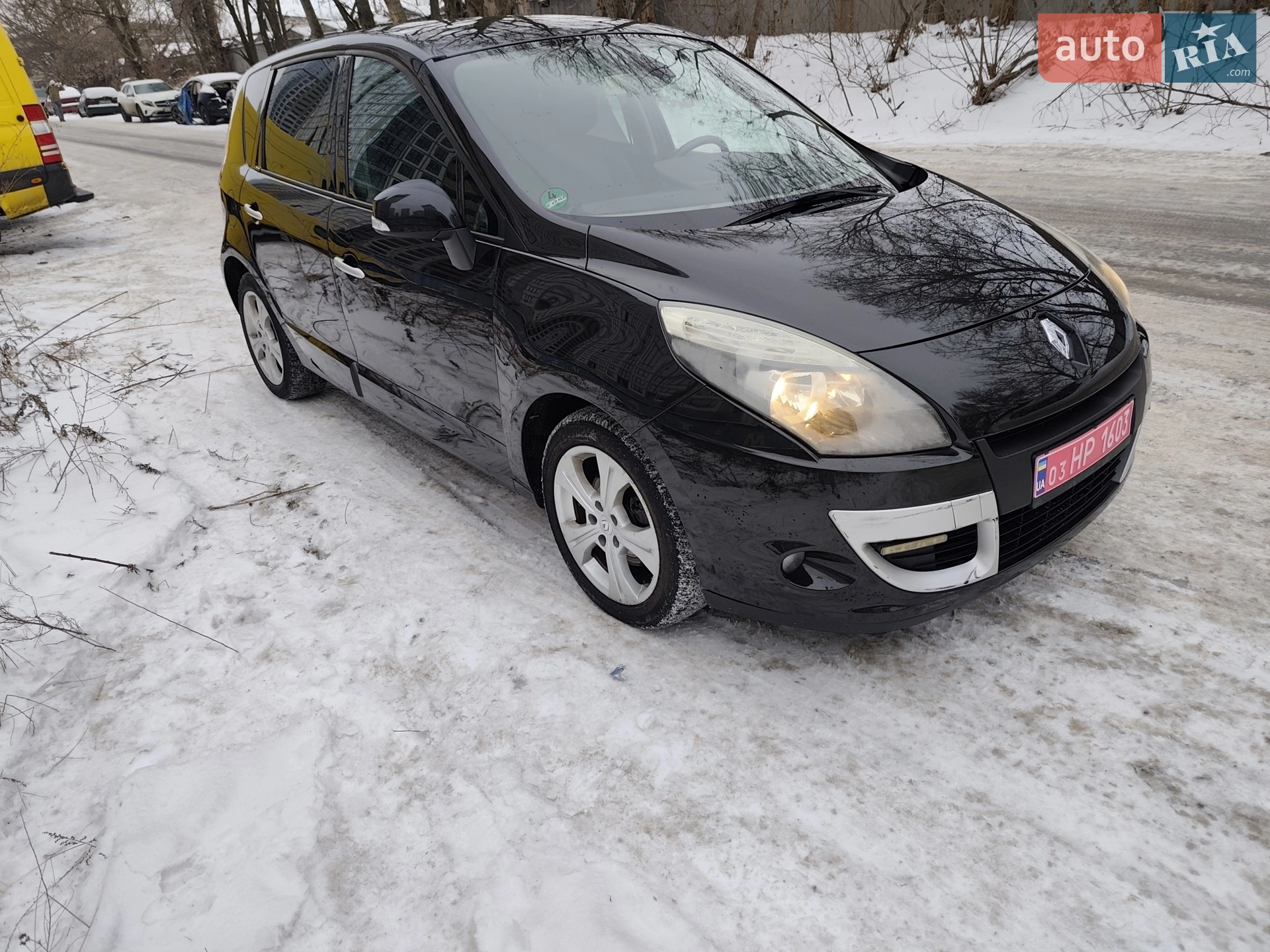 2010 Renault Scenic - мініатюра 2