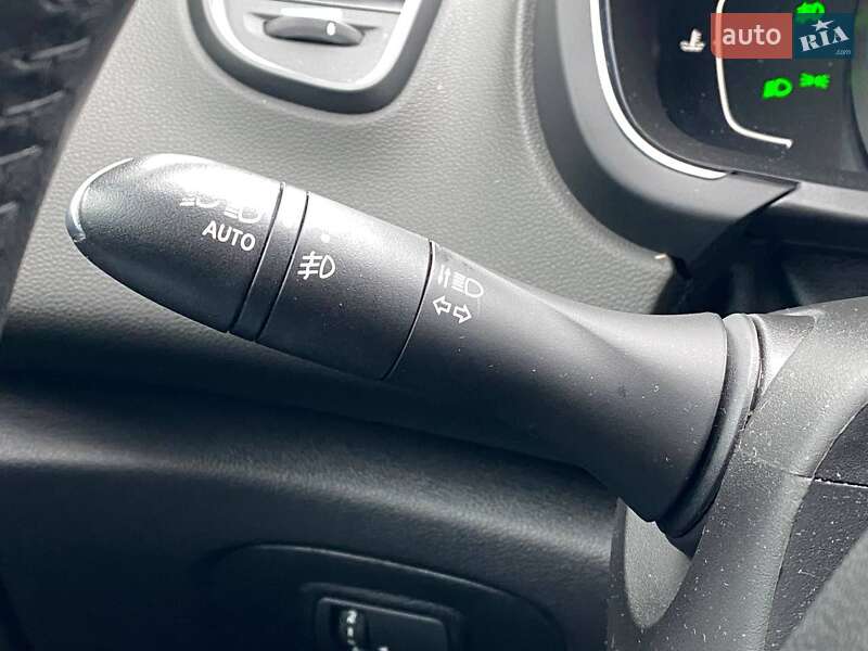 Минивэн Renault Scenic 2017 в Киеве