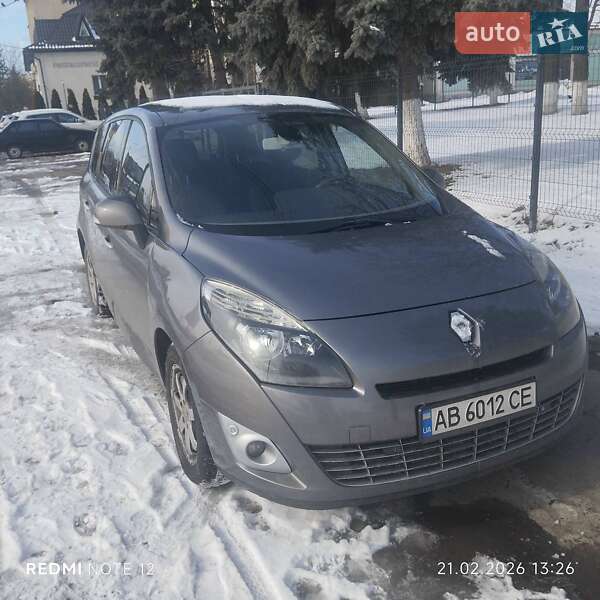 Renault Scenic 2011