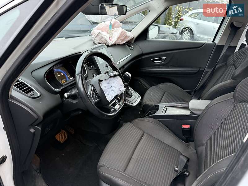 Минивэн Renault Scenic 2016 в Луцке