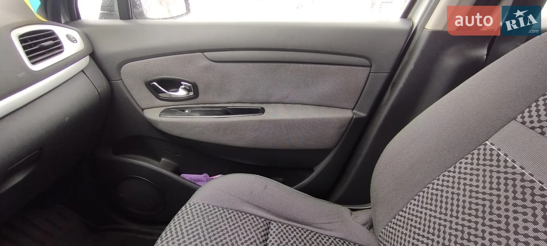 2011 Renault Scenic - мініатюра 24