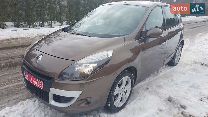 Renault Scenic 2011