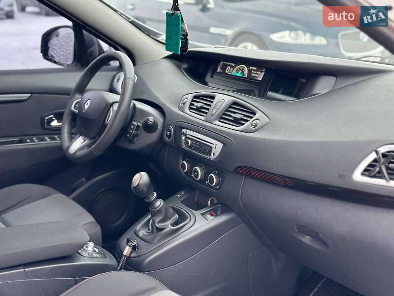 Минивэн Renault Scenic 2012 в Виннице