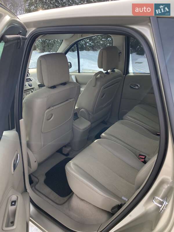Минивэн Renault Scenic 2007 в Львове фото 10 Минивэн Renault Scenic 2007 в Львове