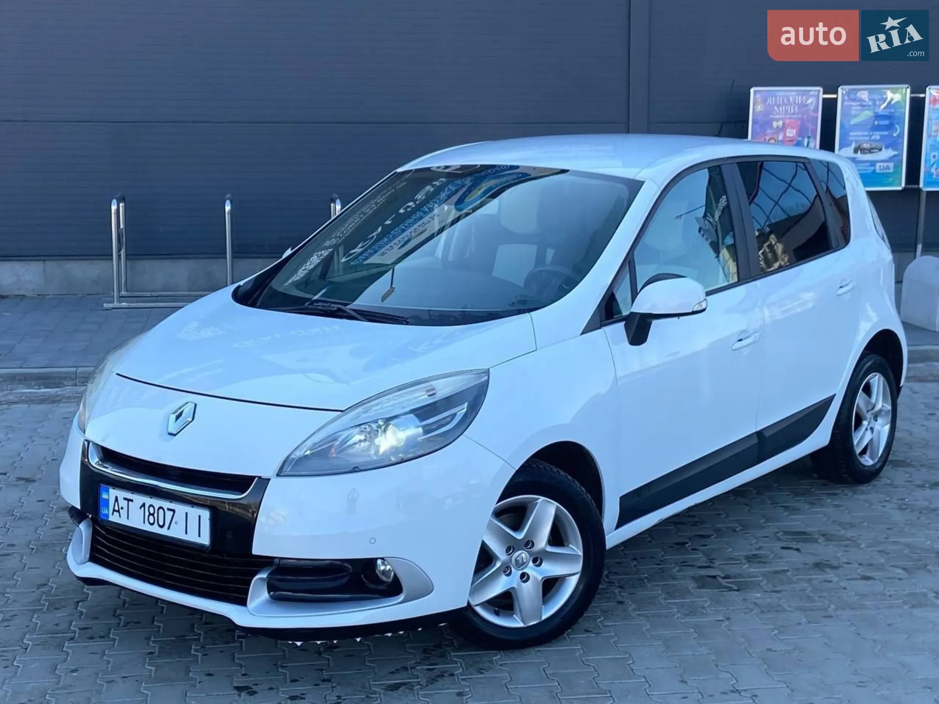 2012 Renault Scenic - мініатюра 2