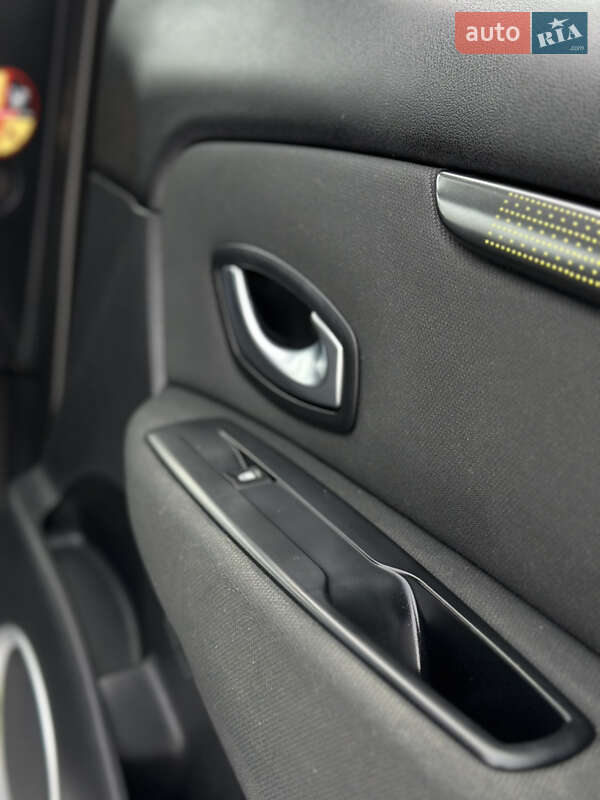 Минивэн Renault Scenic 2009 в Дрогобыче