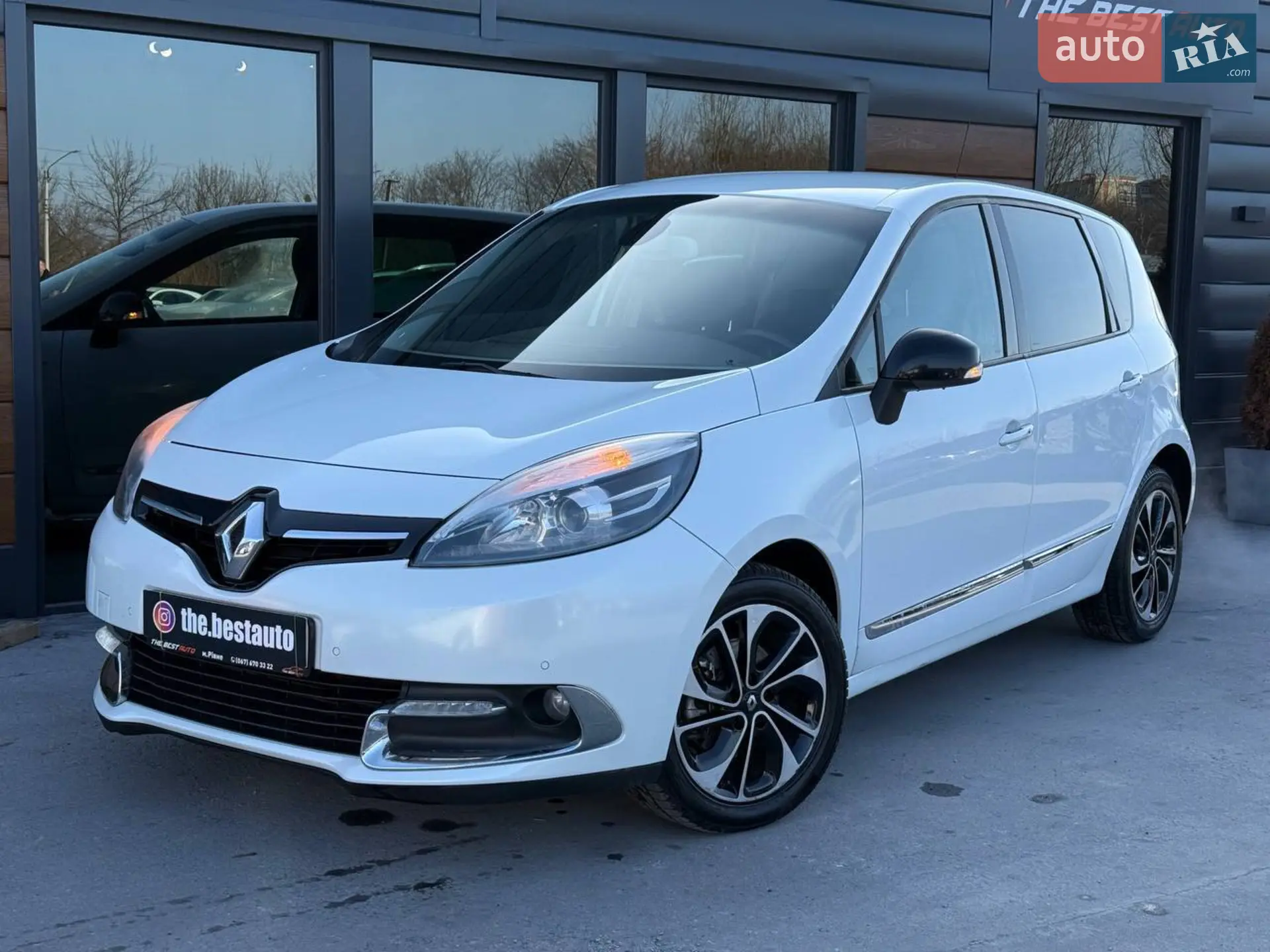 2015 Renault Scenic - мініатюра 2
