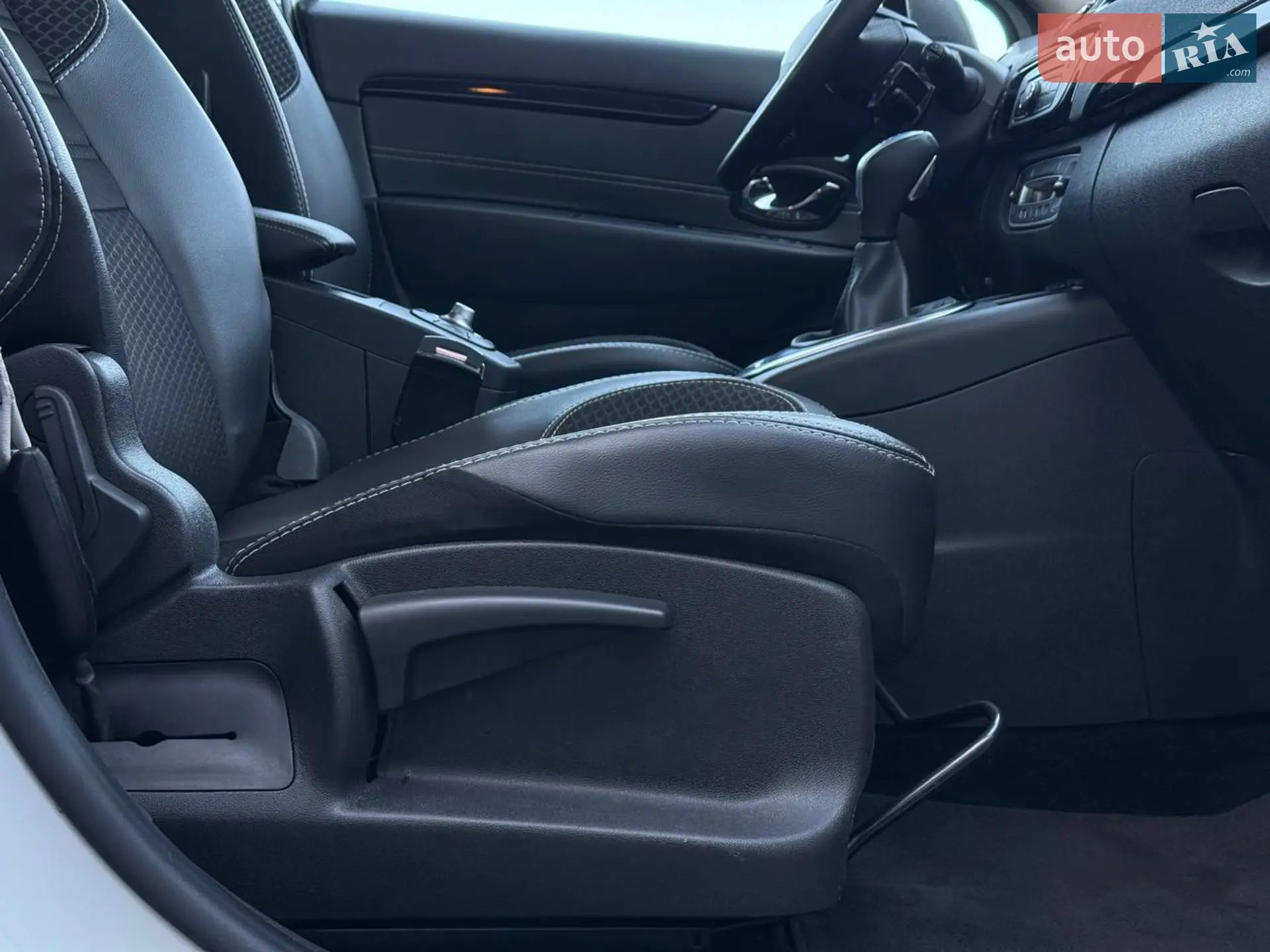 2015 Renault Scenic - мініатюра 53
