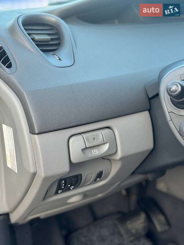Минивэн Renault Scenic 2008 в Калуше фото 20 Минивэн Renault Scenic 2008 в Калуше