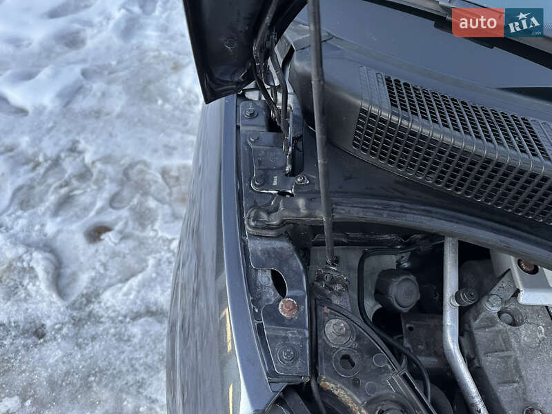 Минивэн Renault Scenic 2005 в Киеве