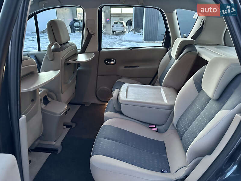 Минивэн Renault Scenic 2005 в Киеве