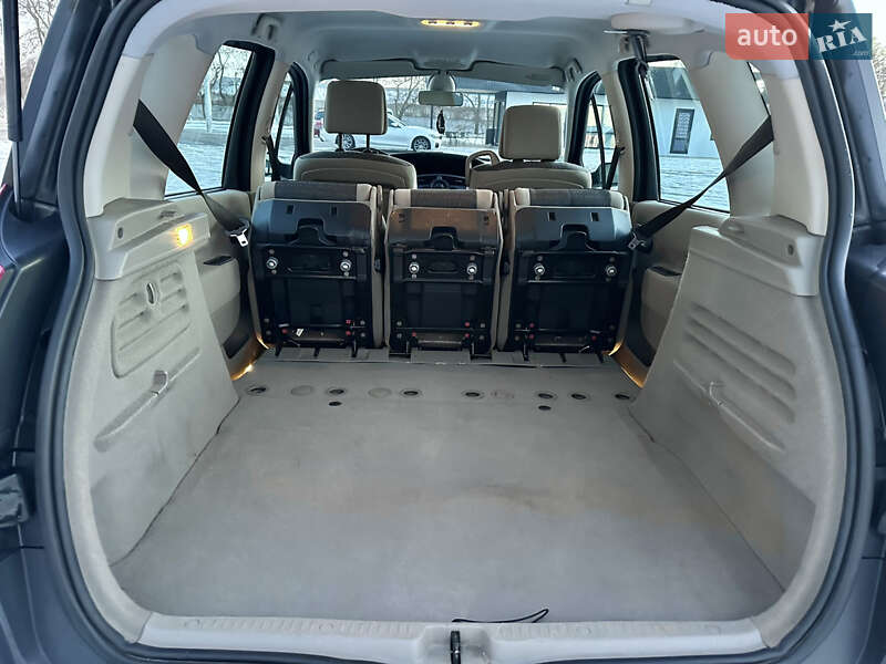 Минивэн Renault Scenic 2005 в Киеве