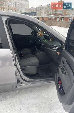 Минивэн Renault Scenic 2014 в Белогорье фото 20 Минивэн Renault Scenic 2014 в Белогорье